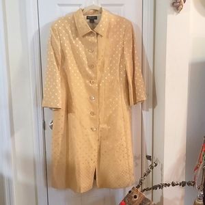 Brooks Brother Duster/Spring 3/4 Jacket in Gold with silver detail.